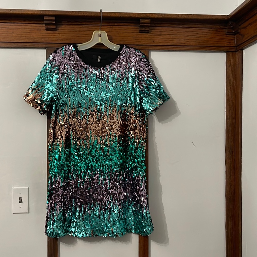 Miss guided sequin Size 2
